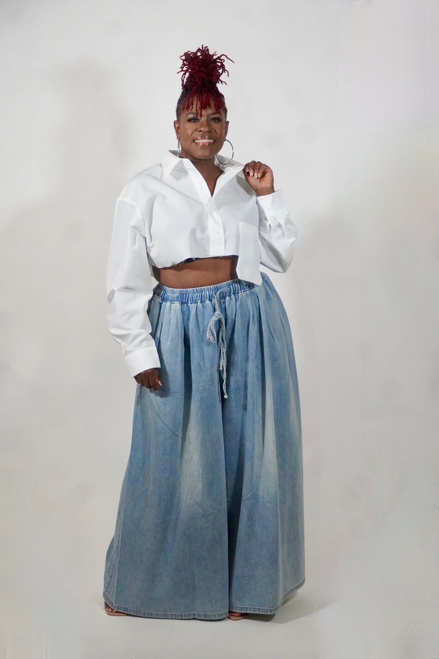White button cropped long sleeve shirt