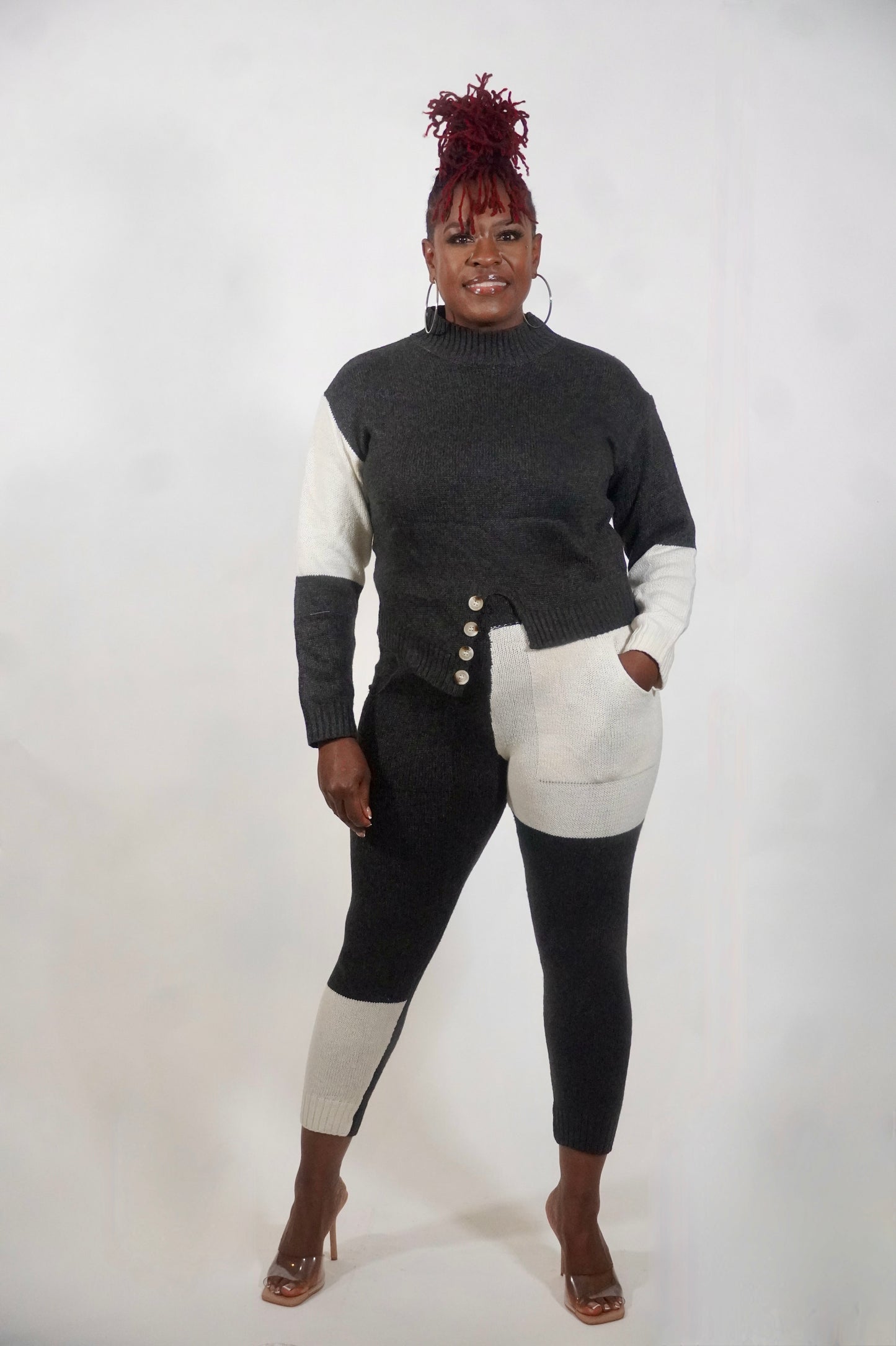 CHARCOAL TWO-TONE KNIT TOP AND JOGGER SET