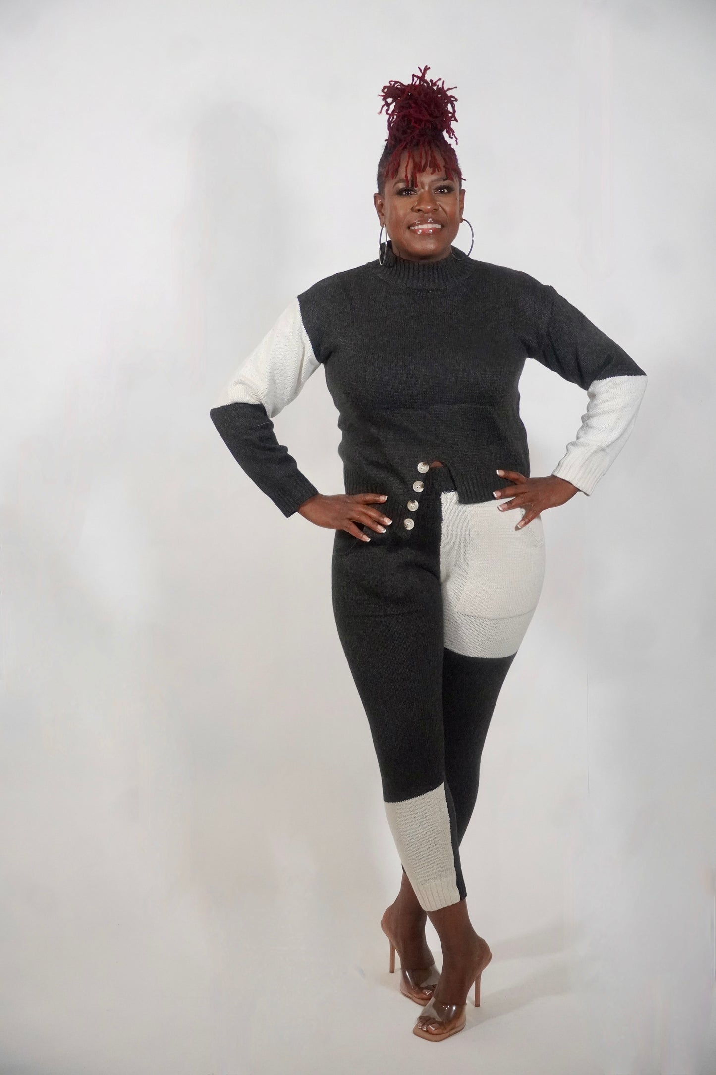 CHARCOAL TWO-TONE KNIT TOP AND JOGGER SET
