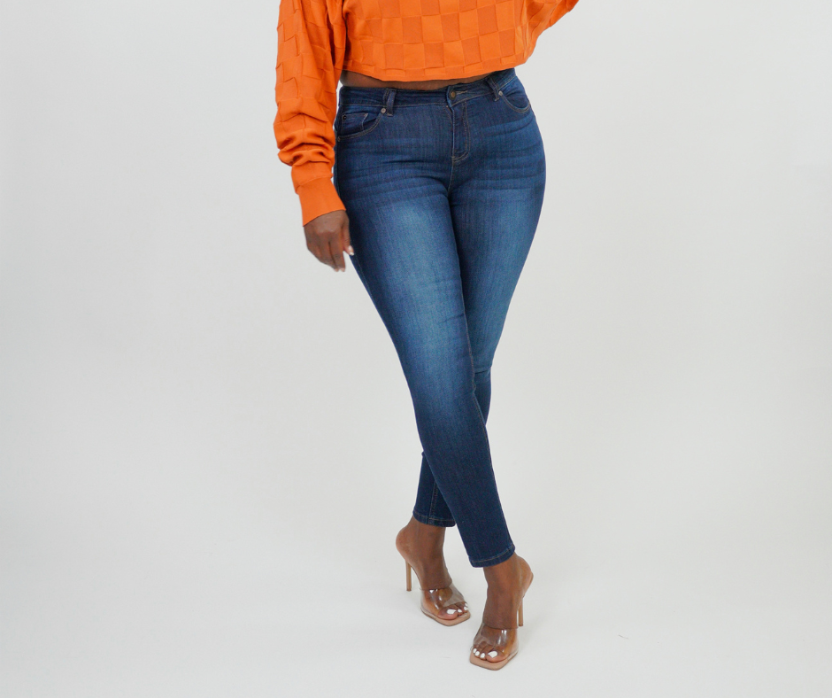 Mid-rise blue jeans